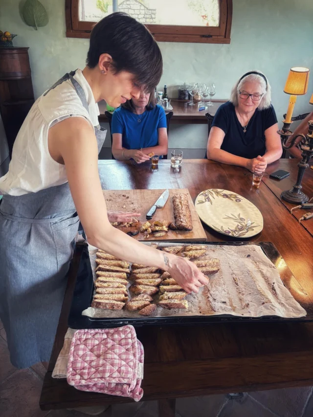 Lazy day enjoying our Tuscan Villa but some fun in the kitchen with a fabulous biscotti making class from Elisa and pasta / tiramisu making class with Chef Tomas!! And then of course feasting after!!! It’s always so heartwarming to see strangers become instant friends and this group did extraordinarily from the get-go.. the laughs & jokes, the heartfelt reflections & interesting conversations are endless with this crew of @tourskeyrow guests. 
#ʟᴏᴠᴇᴍʏᴊᴏʙ 

#tuscancookingclass 
#traveldirectorlife 
#eatgoodlivewellenjoylife